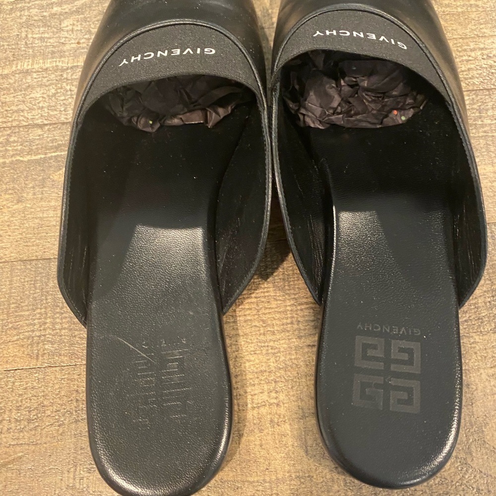 Givenchy Black Slip-On Mules - Picture 4 of 12